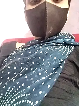 Snapshot of Soniy-Maax chatting on October 2025 07:21:01 AM Soniy-Maax online show from October 2025 07:21:01 AM