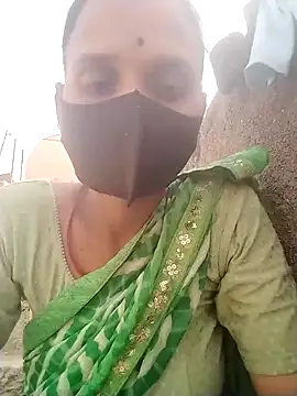 Snapshot of Soniy-Maax chatting on February 2026 10:15:01 AM Soniy-Maax online show from February 2026 10:15:01 AM