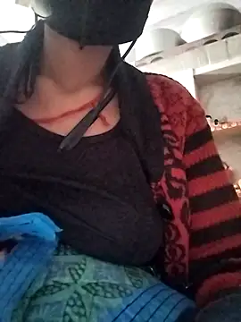 Snapshot of Soniy-Maax chatting on December 2025 04:13:01 PM Soniy-Maax online show from December 2025 04:13:01 PM