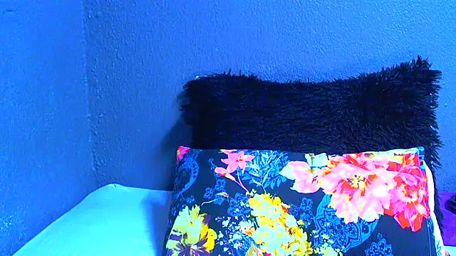 SMALLBOOBSXX online show from July 2026 05:14:01 AM
