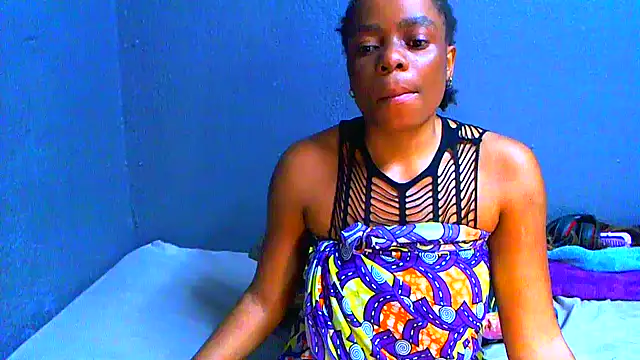 SMALLBOOBSXX online show from June 2026 05:32:01 PM