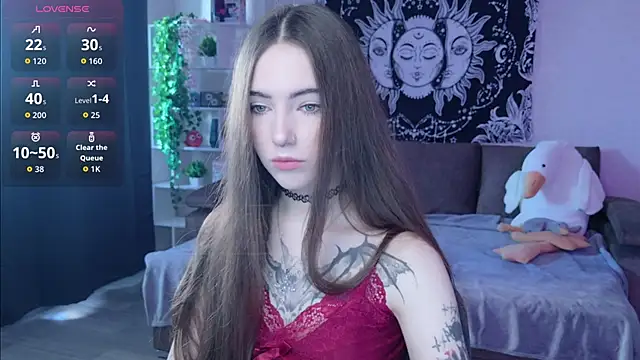 Snapshot of naugghtynikki chatting on September 2025 03:57:01 AM naugghtynikki online show from September 2025 03:57:01 AM