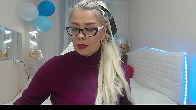 Snapshot of KatrinaCharm chatting on October 2025 06:36:02 AM KatrinaCharm online show from October 2025 06:36:02 AM