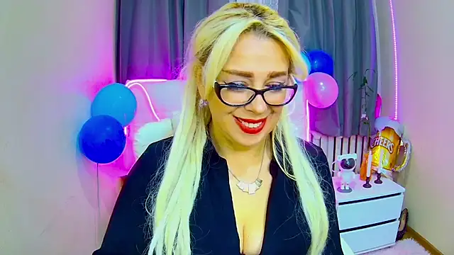 Snapshot of KatrinaCharm chatting on September 2025 06:19:01 AM KatrinaCharm online show from September 2025 06:19:01 AM