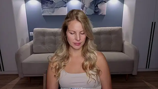 Snapshot of MelanieBennett chatting on September 2025 06:14:01 AM MelanieBennett online show from September 2025 06:14:01 AM