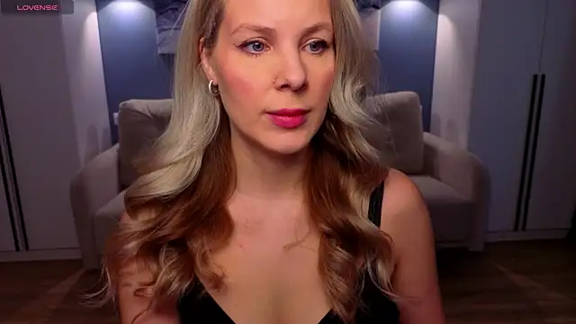 MelanieBennett online show from April 2026 06:09:01 AM