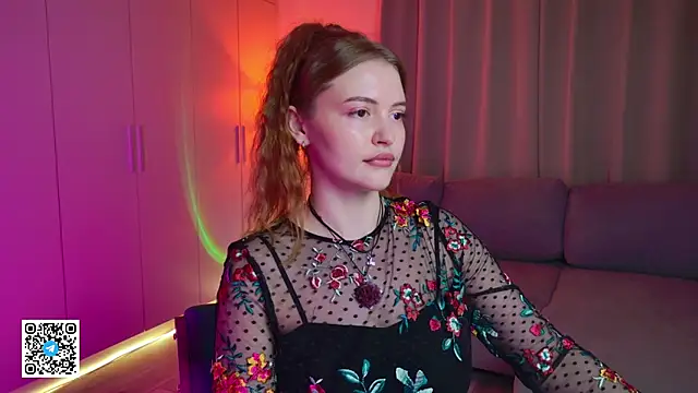 Snapshot of TesssaHart chatting on May 2026 01:44:01 PM TesssaHart online show from May 2026 01:44:01 PM