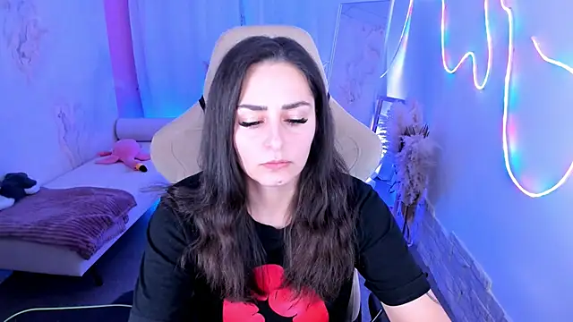 ValeriiMills online show from December 2025 04:06:01 PM