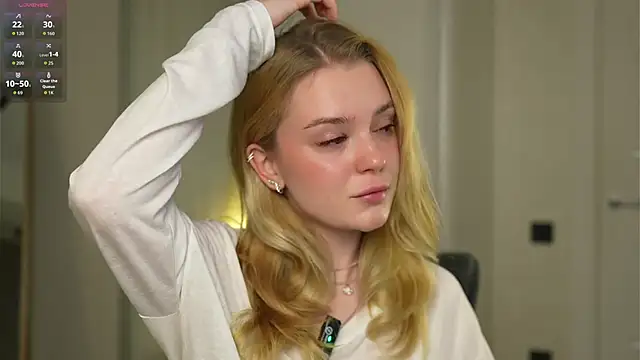 Snapshot of Cyberheart_ chatting on November 2025 04:51:01 PM Cyberheart online show from November 2025 04:51:01 PM