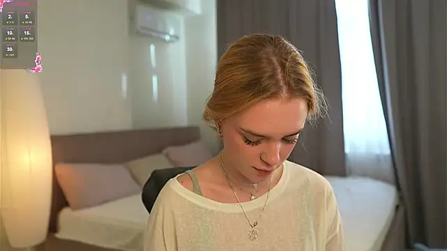 Snapshot of Cyberheart_ chatting on November 2025 11:10:02 AM Cyberheart online show from November 2025 11:10:02 AM