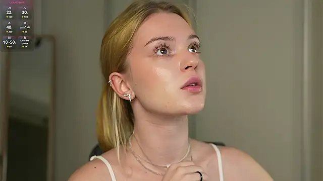 Snapshot of Cyberheart_ chatting on November 2025 07:03:01 PM Cyberheart online show from November 2025 07:03:01 PM