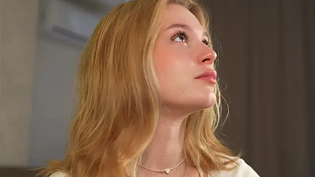 Snapshot of Cyberheart_ chatting on October 2025 12:51:02 PM Cyberheart online show from October 2025 12:51:02 PM