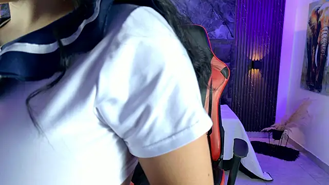 Lenna s online show from February 2026 09:47:01 PM