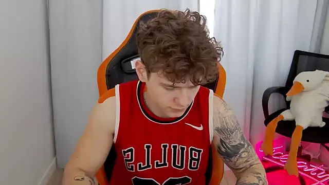 DanyDavis online show from April 2026 09:58:02 AM