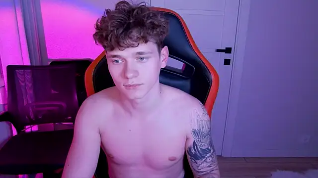 DanyDavis online show from March 2026 06:09:02 PM