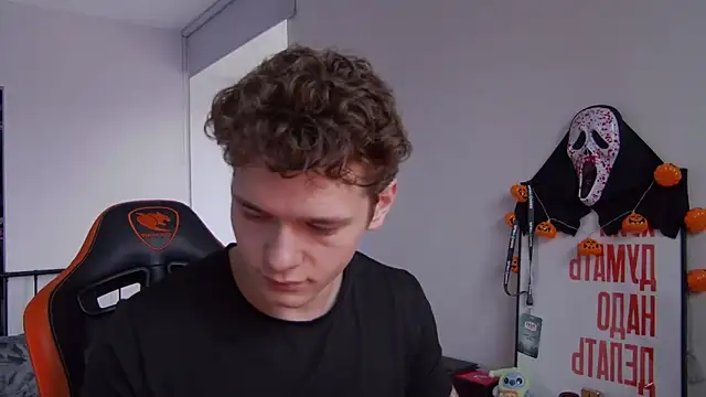 DanyDavis online show from November 2025 10:19:02 AM