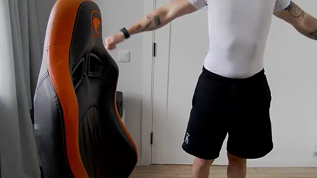 DanyDavis online show from March 2026 11:06:02 AM