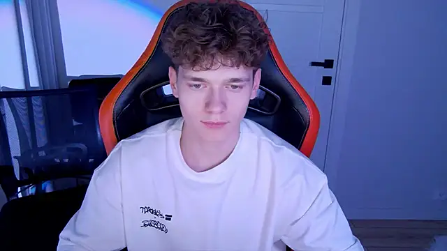 DanyDavis online show from March 2026 08:18:01 PM