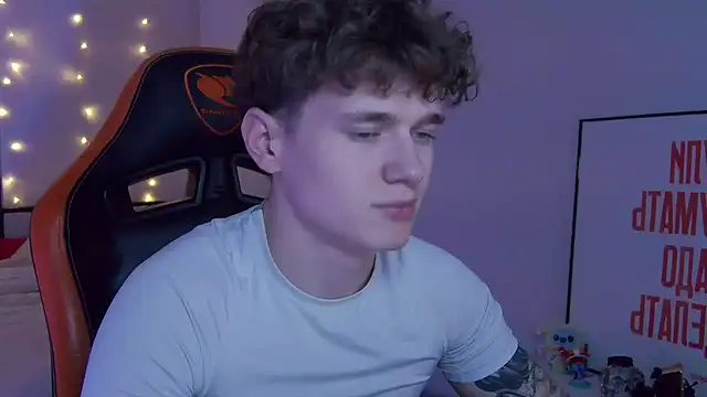 DanyDavis online show from November 2025 05:02:01 PM