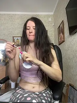 Snapshot of MariannaSida chatting on May 2026 07:22:01 AM MariannaSida online show from May 2026 07:22:01 AM