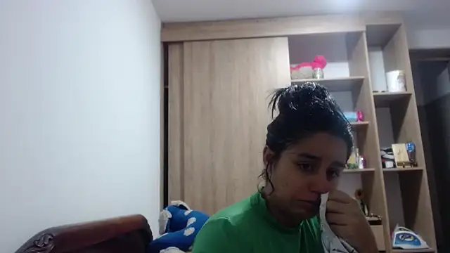 MeliSweet online show from April 2026 11:17:02 PM
