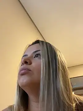 Snapshot of Patyyyy chatting on February 2026 05:57:02 PM Patyyyy online show from February 2026 05:57:02 PM