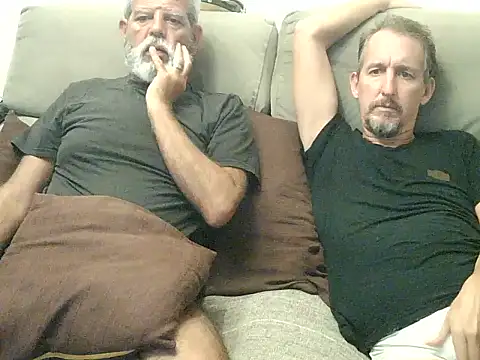 Snapshot of CasalcwBR chatting on April 2026 10:33:02 PM CasalcwBR online show from April 2026 10:33:02 PM