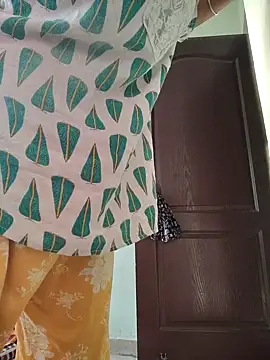 Snapshot of Desi_Bhabi_01 chatting on November 2025 02:59:02 AM Desi Bhabi 01 online show from November 2025 02:59:02 AM