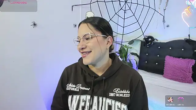 saaya tay online show from October 2025 03:07:02 AM