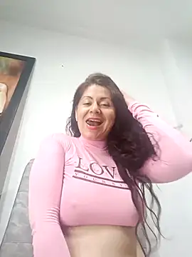 lunadicty online show from February 2025 10:53:01 PM