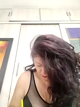 lunadicty online show from May 2026 12:58:01 AM