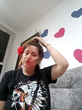 lunadicty online show from February 2025 01:03:01 AM