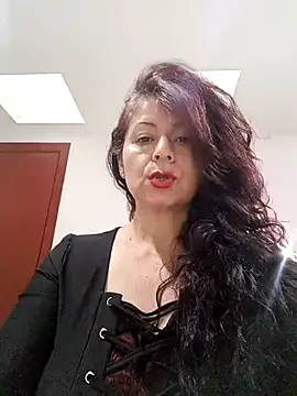 lunadicty online show from March 2026 12:35:02 PM