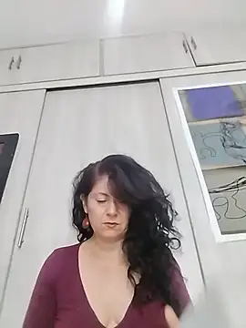 lunadicty online show from May 2026 08:42:02 PM