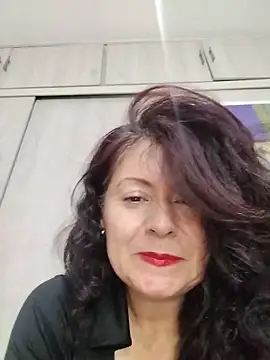 lunadicty online show from May 2026 09:43:02 PM