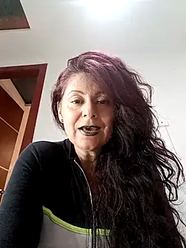 lunadicty online show from November 2025 11:25:02 PM