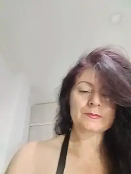 lunadicty online show from June 2026 12:29:02 AM