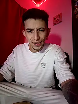 Snapshot of Chris__Jones chatting on October 2025 04:35:02 AM Chris Jones online show from October 2025 04:35:02 AM