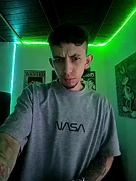 Chris  Jones online show from April 2026 10:24:01 PM