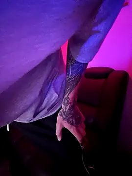 Snapshot of Chris__Jones chatting on October 2025 04:21:02 AM Chris Jones online show from October 2025 04:21:02 AM