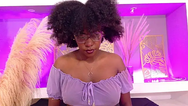 Snapshot of RachelStonne chatting on November 2025 02:06:02 PM RachelStonne online show from November 2025 02:06:02 PM