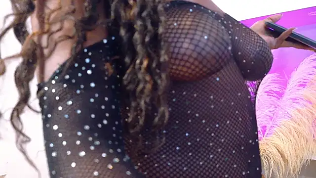 Snapshot of RachelStonne chatting on October 2025 12:50:01 PM RachelStonne online show from October 2025 12:50:01 PM