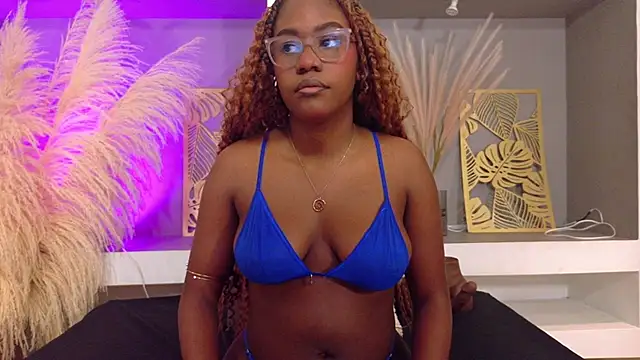 Snapshot of RachelStonne chatting on November 2025 12:49:02 PM RachelStonne online show from November 2025 12:49:02 PM