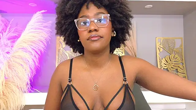 Snapshot of RachelStonne chatting on November 2025 01:26:02 PM RachelStonne online show from November 2025 01:26:02 PM