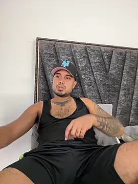 Snapshot of PapiStan chatting on October 2025 02:08:01 AM PapiStan online show from October 2025 02:08:01 AM