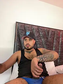 Snapshot of PapiStan chatting on November 2025 02:01:01 AM PapiStan online show from November 2025 02:01:01 AM