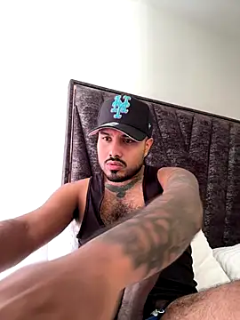 Snapshot of PapiStan chatting on December 2025 06:25:01 PM PapiStan online show from December 2025 06:25:01 PM