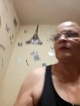 Snapshot of katrina_perez chatting on November 2025 09:48:02 PM katrina perez online show from November 2025 09:48:02 PM