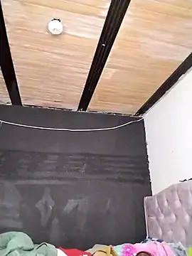 Cerecitaa02  online show from October 2025 11:09:01 AM