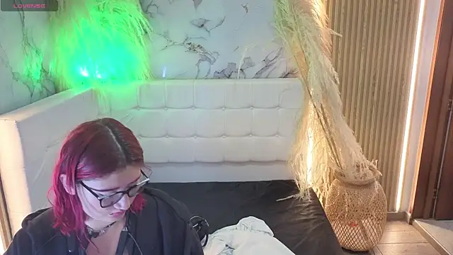 Cerecitaa02  online show from April 2026 01:19:01 AM